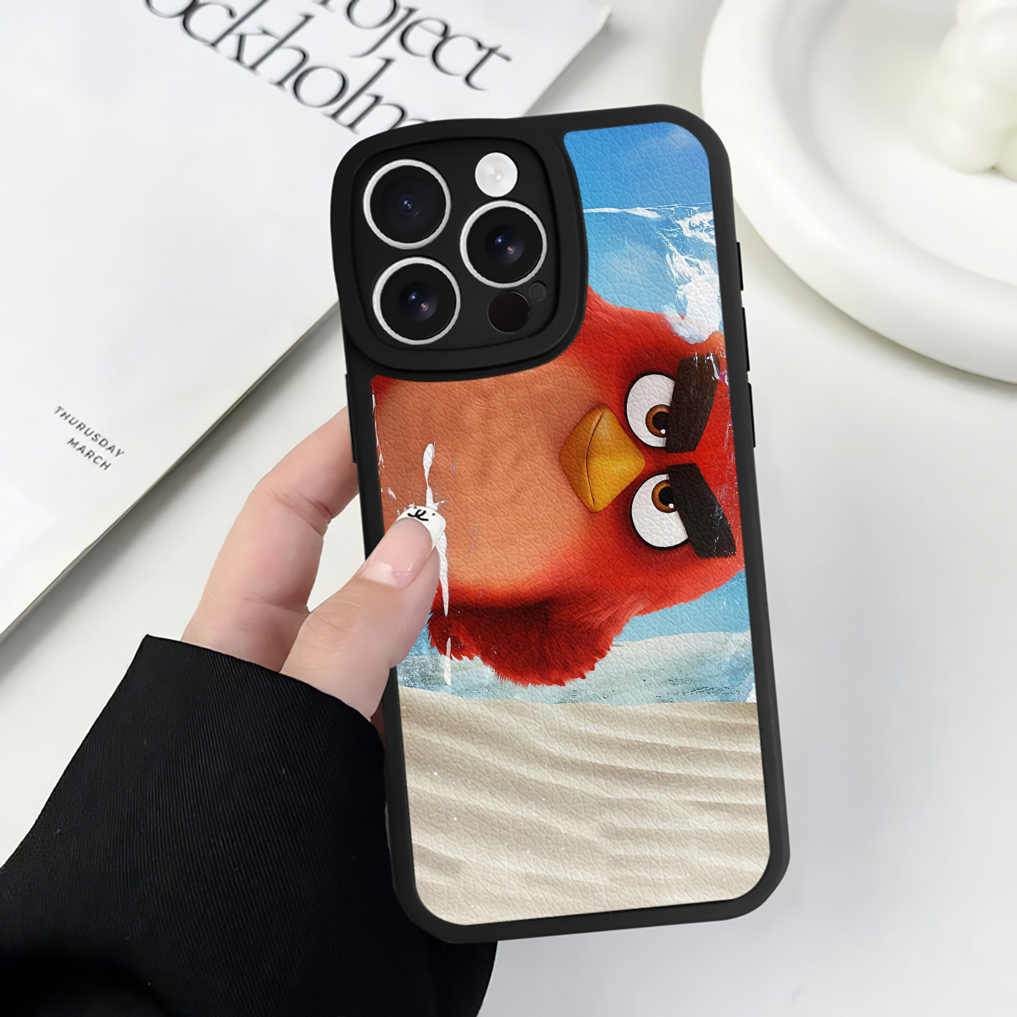 （画像用） Angry Birds アングリーバード 【iPhone 16シリーズ対応】シリコンスマホケース（レザー調） 材質：シリコン